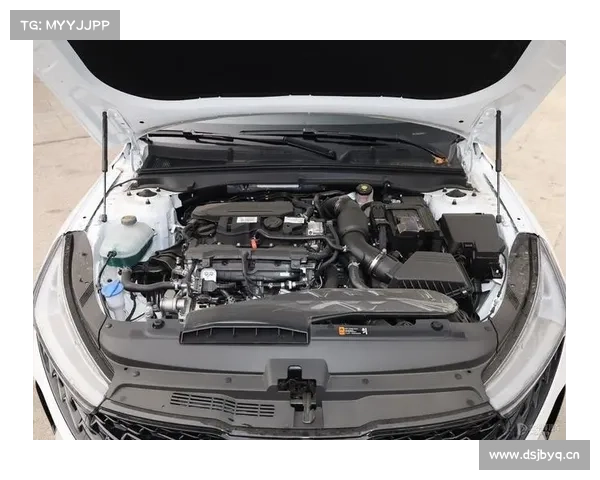 全新起亚K5凯酷正式上市 包牌价16.18-20.58万元